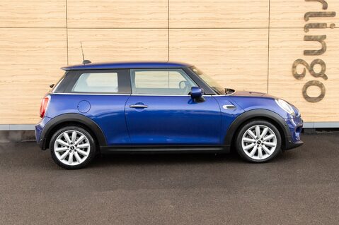 Mini Hatch COOPER CLASSIC 12