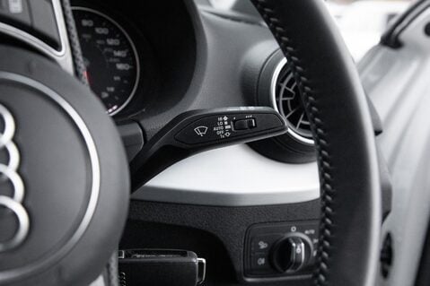 Audi Q2 TDI S LINE 18