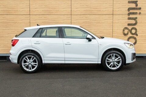 Audi Q2 TDI S LINE 12