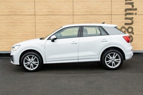 Audi Q2 TDI S LINE 13