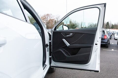 Audi Q2 TDI S LINE 14