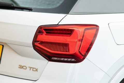 Audi Q2 TDI S LINE 9