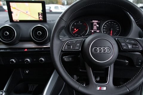 Audi Q2 TDI S LINE 19
