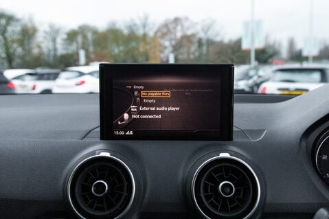 Audi Q2 TDI S LINE 27