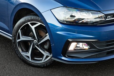 Volkswagen Polo R-LINE TSI 11