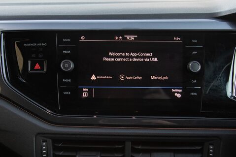 Volkswagen Polo R-LINE TSI 25