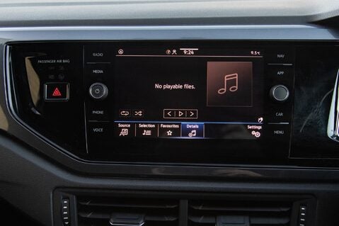 Volkswagen Polo R-LINE TSI 23