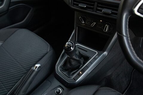 Volkswagen Polo R-LINE TSI 31