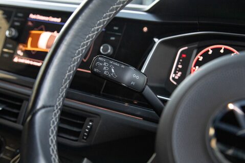 Volkswagen Polo R-LINE TSI 17