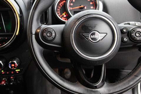 Mini Countryman COOPER CLASSIC 19