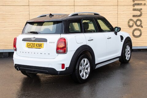 Mini Countryman COOPER CLASSIC 2