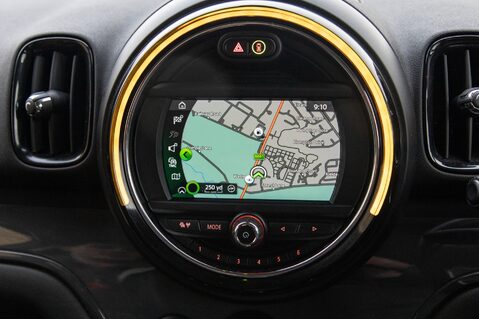 Mini Countryman COOPER CLASSIC 26