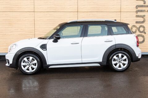 Mini Countryman COOPER CLASSIC 13
