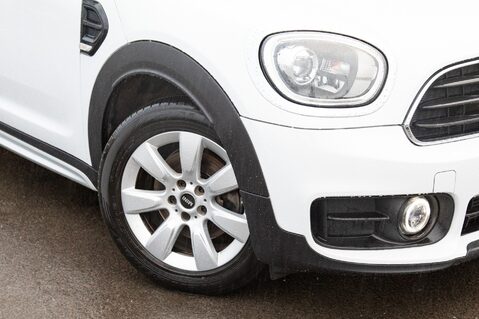 Mini Countryman COOPER CLASSIC 11