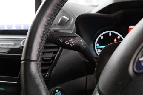 Ford Grand Tourneo Connect TITANIUM TDCI 17