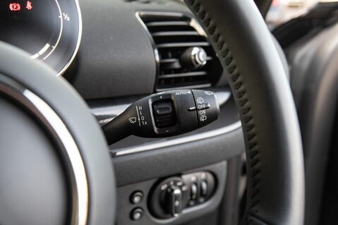 Mini Clubman Cooper Classic 18