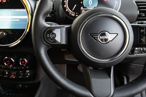 Mini Clubman Cooper Classic 19