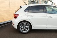 Volkswagen Polo R-LINE TSI 7