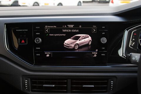 Volkswagen Polo R-LINE TSI 27