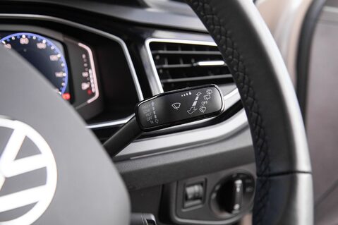 Volkswagen Polo R-LINE TSI 18