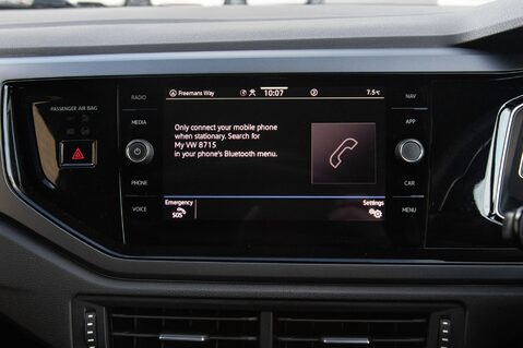 Volkswagen Polo R-LINE TSI 24