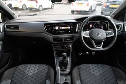 Volkswagen Polo R-LINE TSI 3