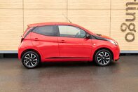 Toyota Aygo VVT-I X-TREND X-SHIFT TSS 10