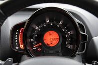 Toyota Aygo VVT-I X-TREND X-SHIFT TSS 13