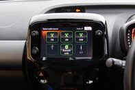 Toyota Aygo VVT-I X-TREND X-SHIFT TSS 22