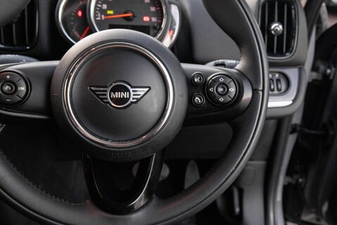 Mini Countryman COOPER S E ALL4 CLASSIC 20