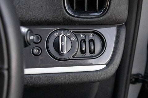 Mini Countryman COOPER S E ALL4 CLASSIC 16