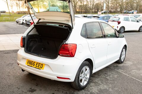 Volkswagen Polo MATCH TSI DSG 34