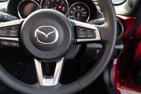 Mazda MX-5 SE-L NAV 20