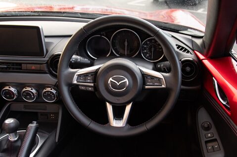 Mazda MX-5 SE-L NAV 21