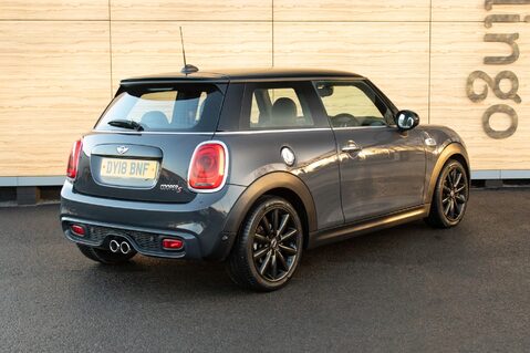 Mini Hatch COOPER S 2