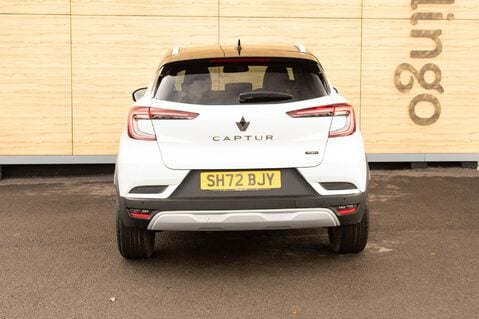 Renault Captur TECHNO E-TECH 6
