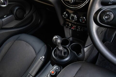 Mini Hatch COOPER CLASSIC 28