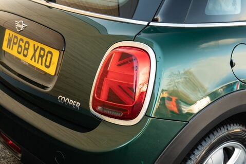 Mini Hatch COOPER CLASSIC 9