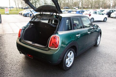 Mini Hatch COOPER CLASSIC 31