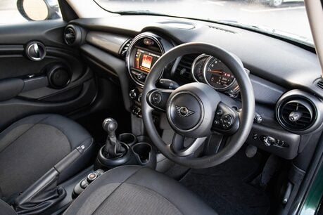 Mini Hatch COOPER CLASSIC