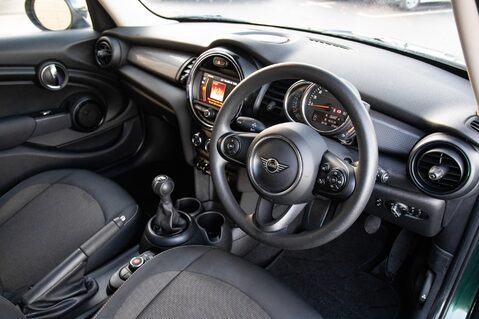 Mini Hatch COOPER CLASSIC 4