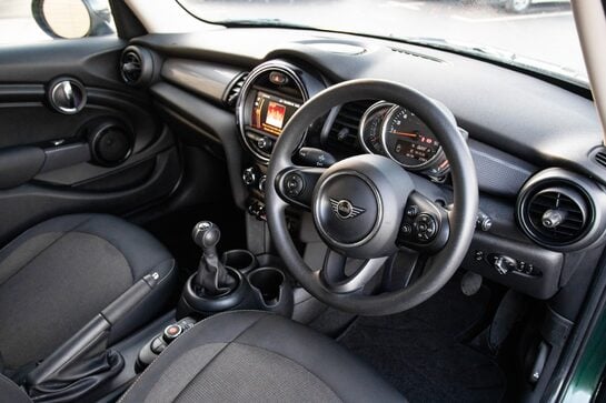 Mini Hatch COOPER CLASSIC