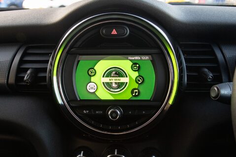 Mini Hatch COOPER CLASSIC 22