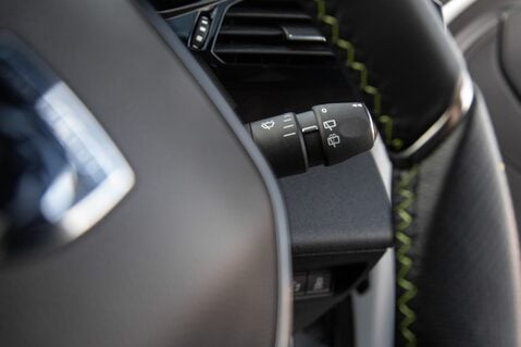 Peugeot 308 S/S SW GT PREMIUM 19