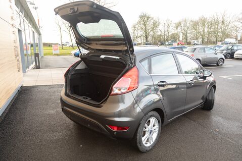 Ford Fiesta ZETEC 32
