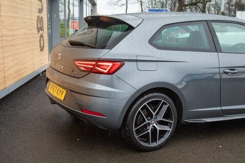 SEAT Leon ECOTSI FR TITANIUM TECHNOLOGY 8