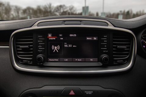 Kia Sorento CRDI KX-2 ISG 26