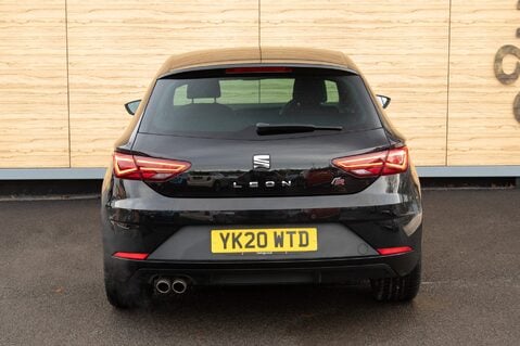 SEAT Leon TSI EVO FR BLACK EDITION 6