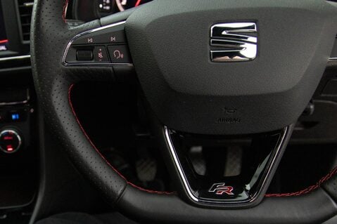 SEAT Leon TSI EVO FR BLACK EDITION 18