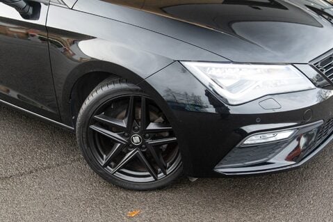 SEAT Leon TSI EVO FR BLACK EDITION 11